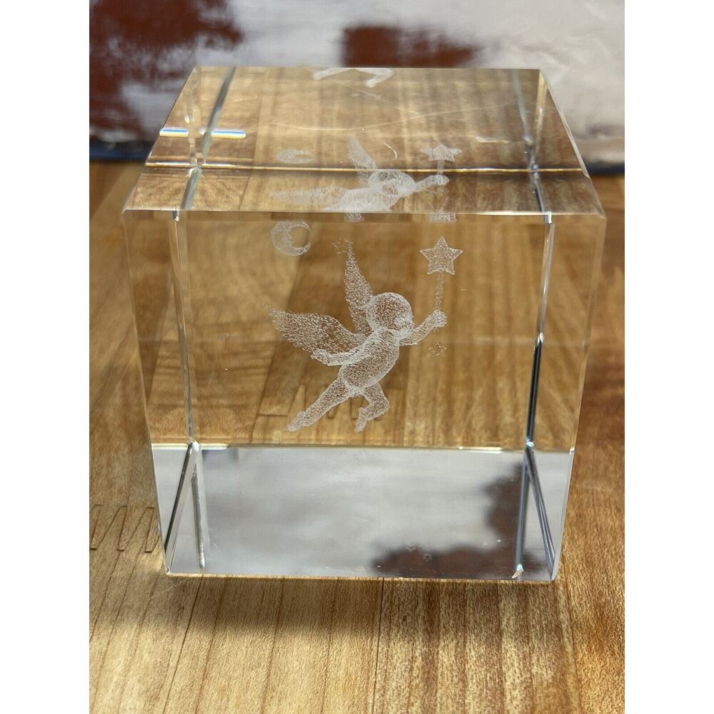 Paperweight 3D Laser Etched Crystal Glass Cube Cupid Cherub‎ 2.25x2.25”
